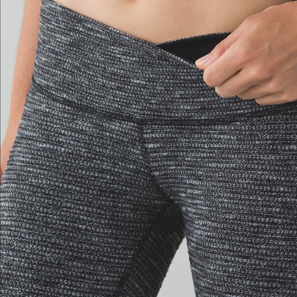 Lululemon Wunder Under Pant III - Picture 5 of 11